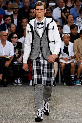 Moncler Gamme Bleu / - 2015